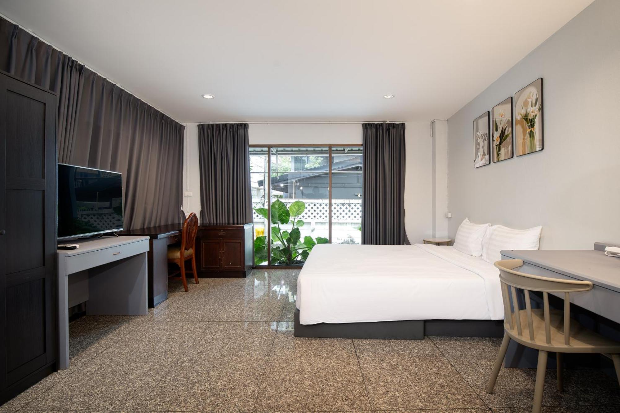 Capitel Rama 4 Aparthotel Bangkok Exteriör bild